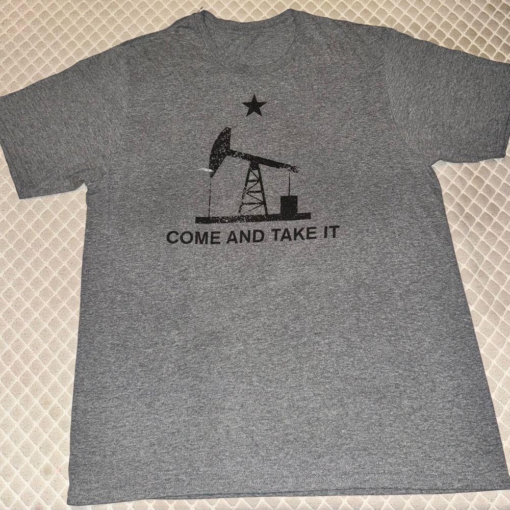 Mens Large Gray Graphic T-Shirt